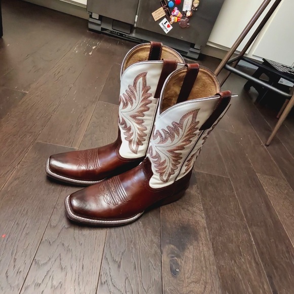 Ariat Mens 10.5 Renegade Cowboy Boot - Mahogany - Picture 12 of 16